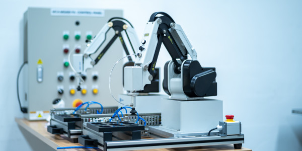 Garras Robóticas a Medida / Manos Robot / Grippers / EOAT Benicàssim · Diseño y Construcción de Utillajes para Robots
