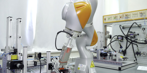 Automatizaciones Robóticas de Procesos - RPA Càlig · Automatización Integral de Procesos