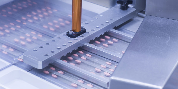 Automatizaciones Robóticas de Procesos - RPA Càlig · Automatizaciones Robóticas de Procesos - RPA para Farmacéuticas