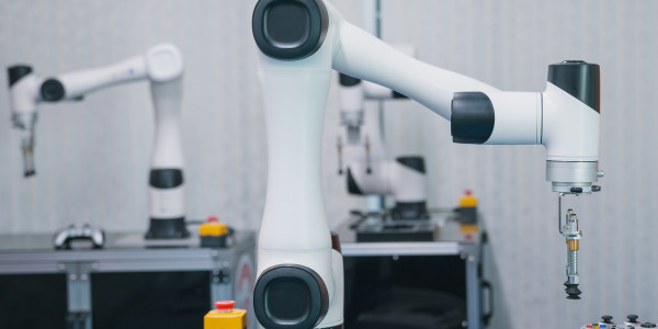 Células Robotizadas Fanzara · Célula Robotizada para Cajas / Cajones de Plástico